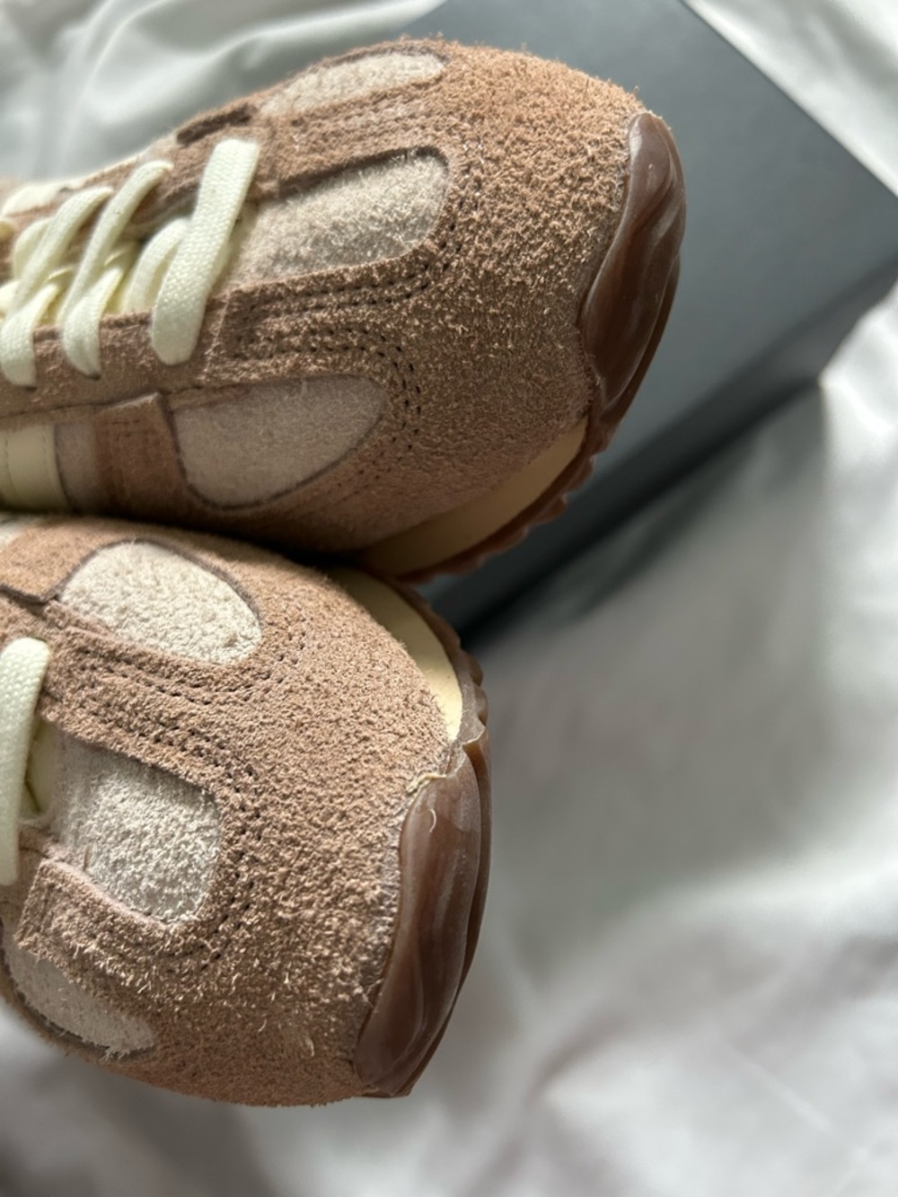 New Balance Women's Blush Pink Suede Retro Runner - Picture 10 of 14